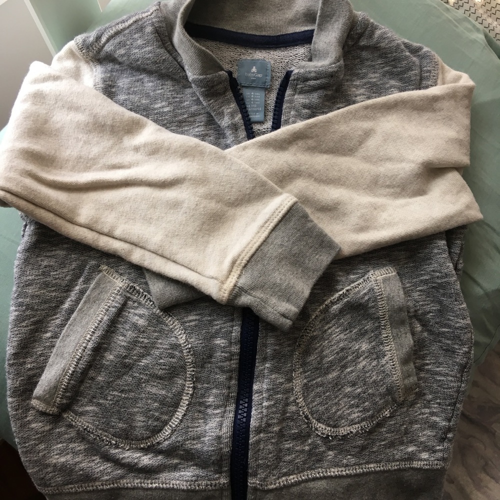 Baby Gap Grey White Sweater 4T Like New Worn 1-2x